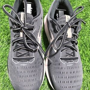 Brooks Ghost 13 Women’s Gray/Black/Pearl Violet colorway Running Shoes